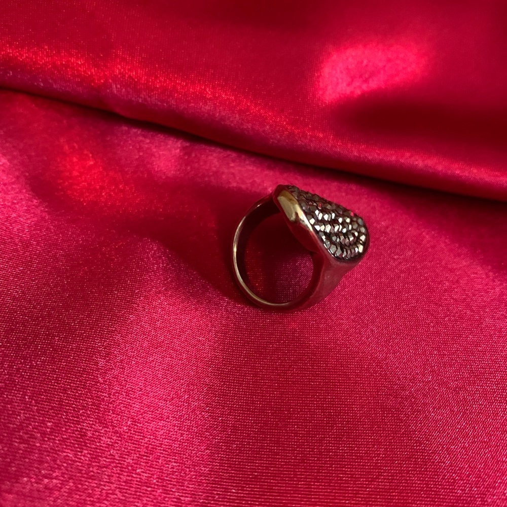 Silver Marcasite Ring - Picture 2 of 9